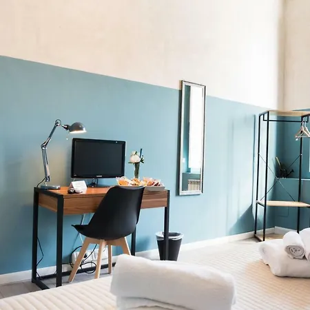 לינה וארוחת בוקר Lumiere רומא